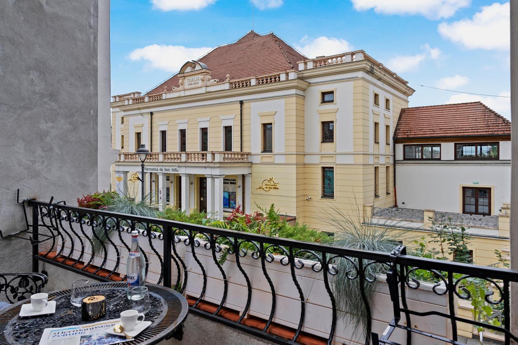 Gela'S Terrace Apartment Sibiu Ngoại thất bức ảnh